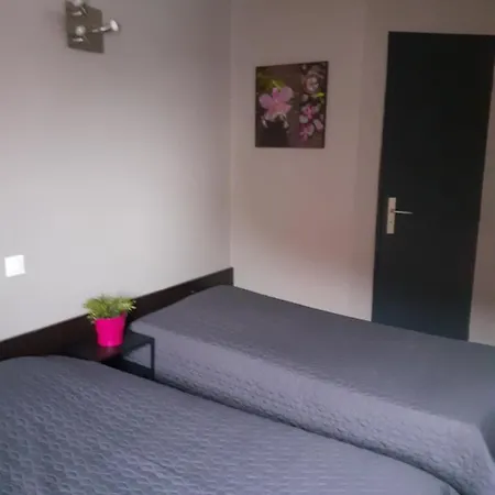 Отель Restaurant La Cuis'in 2*